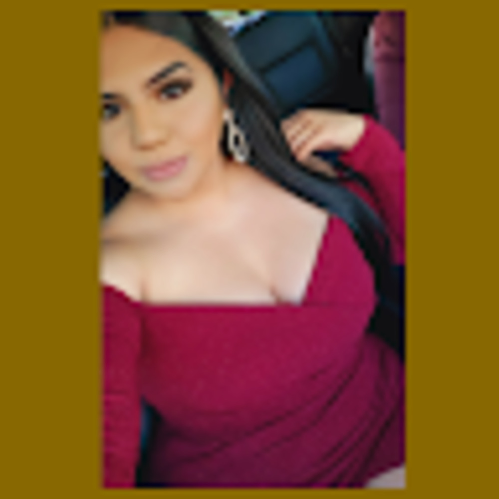Meet your Posher, Mayra